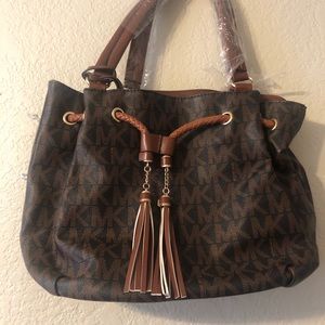 Michael kors purse
